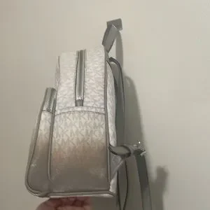 Michael Kors Gradient Backpack, caramel to ash grey MICHAEL KORS JAYCEE MEDIUM BACKPACK OMBRE MK LOGO SIGNATURE  main image 3